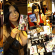 Illustration for article titled Cosplayers Selling Pics and Posing for Them